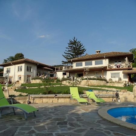 Guest House Biekorf Kostandenets Bagian luar foto