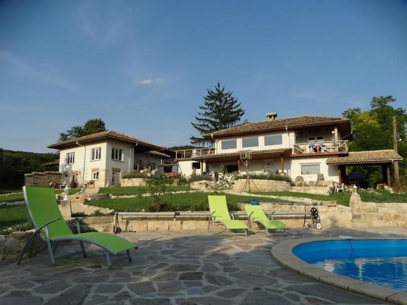 Guest House Biekorf Kostandenets Bagian luar foto