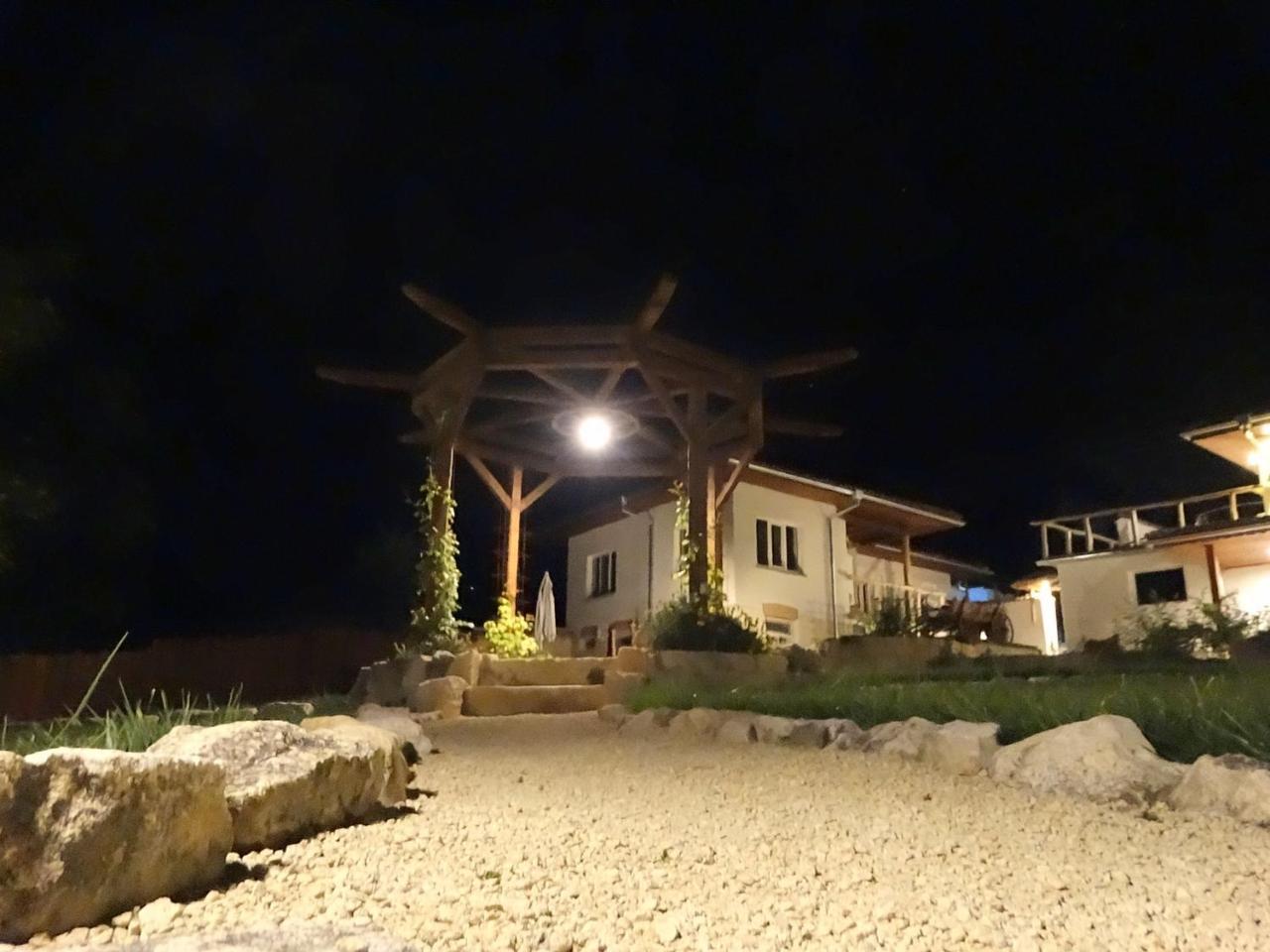 Guest House Biekorf Kostandenets Bagian luar foto